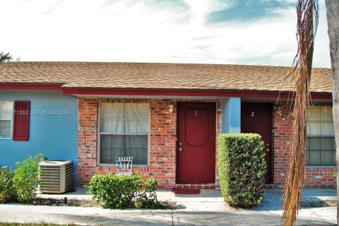 Immobilier commercial à vendre à Lake Worth, Floride: 568.56 m2 № 2033849 - photo 7