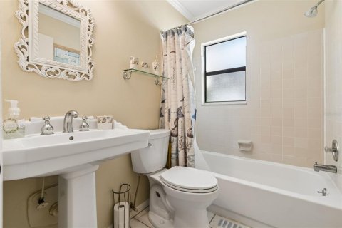 Touwnhouse à vendre à Bradenton, Floride: 2 chambres, 160.54 m2 № 2227427 - photo 24