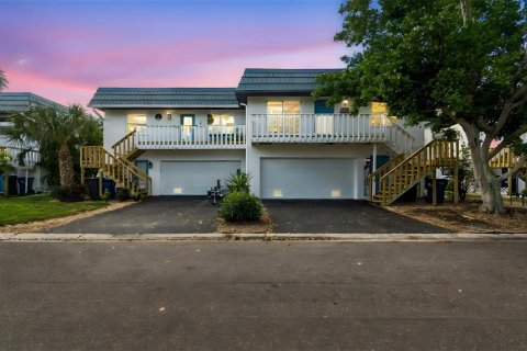Touwnhouse à vendre à Bradenton, Floride: 2 chambres, 160.54 m2 № 2227427 - photo 7