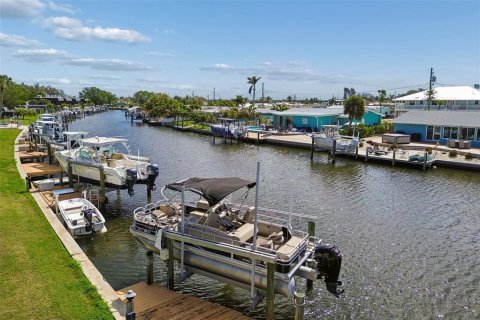 Touwnhouse à vendre à Bradenton, Floride: 2 chambres, 160.54 m2 № 2227427 - photo 4