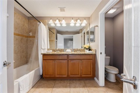Touwnhouse à vendre à Kissimmee, Floride: 4 chambres, 176.7 m2 № 2399167 - photo 24