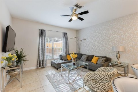 Touwnhouse à vendre à Kissimmee, Floride: 4 chambres, 176.7 m2 № 2399167 - photo 17
