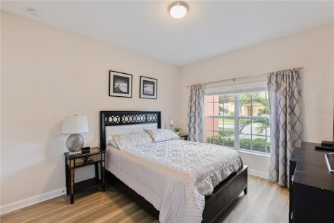 Touwnhouse à vendre à Kissimmee, Floride: 4 chambres, 176.7 m2 № 2399167 - photo 10