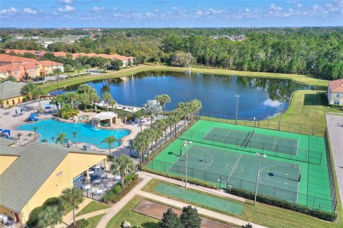 Touwnhouse à vendre à Kissimmee, Floride: 4 chambres, 176.7 m2 № 2399167 - photo 6