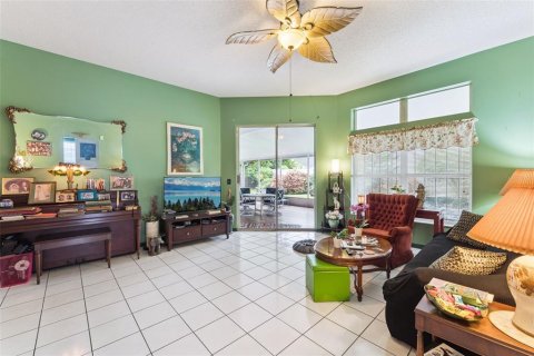 Casa en venta en Orlando, Florida, 3 dormitorios, 185.34 m2 № 1905920 - foto 3
