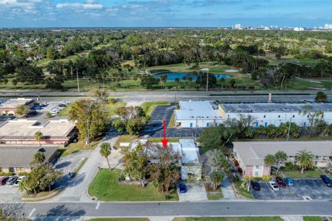 Propiedad comercial en venta en South Daytona, Florida, 744.7 m2 № 2129236 - foto 5