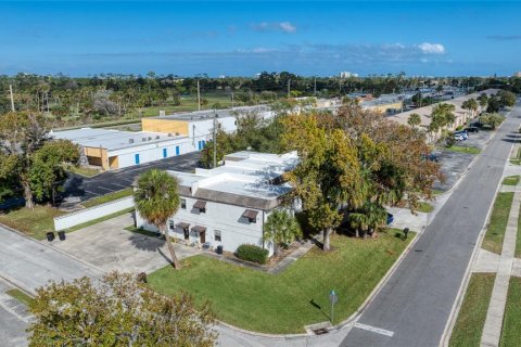 Immobilier commercial à South Daytona, Floride 744.7 m2 № 2129236