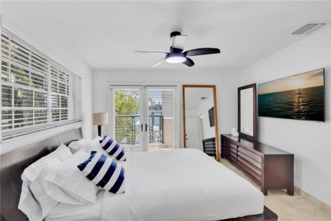 Casa en alquiler en Miami Beach, Florida, 6 dormitorios, 393.81 m2 № 1940154 - foto 25
