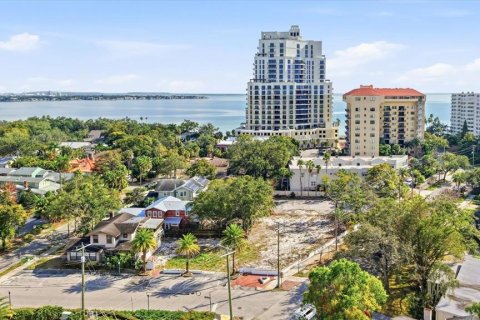 Immobilier commercial à vendre à Tampa, Floride: 2228.82 m2 № 2106550 - photo 11