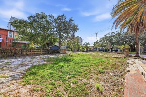 Immobilier commercial à vendre à Tampa, Floride: 2228.82 m2 № 2106550 - photo 4