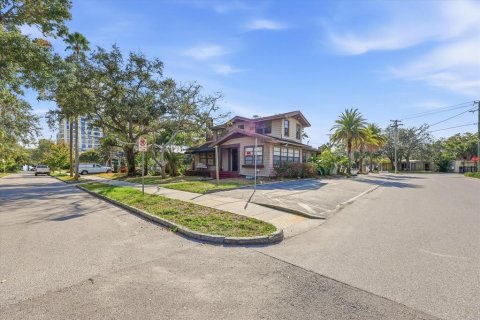 Immobilier commercial à vendre à Tampa, Floride: 2228.82 m2 № 2106550 - photo 10