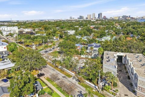 Immobilier commercial à vendre à Tampa, Floride: 2228.82 m2 № 2106550 - photo 8
