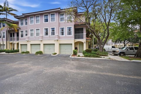 Copropriété à vendre à Coral Springs, Floride: 2 chambres, 117.8 m2 № 2169950 - photo 2