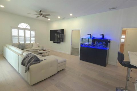 House in Dunedin, Florida 3 bedrooms, 226.96 sq.m. № 1681775 - photo 21