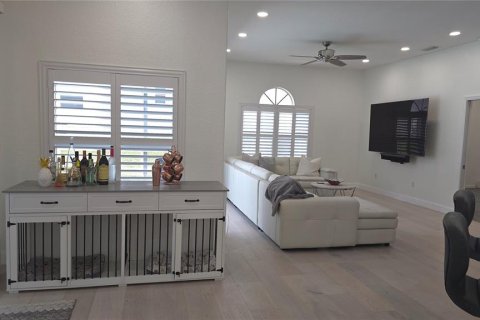 House in Dunedin, Florida 3 bedrooms, 226.96 sq.m. № 1681775 - photo 19