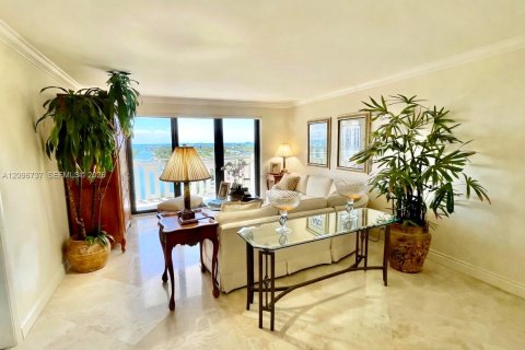 Condo in Key Biscayne, Florida, 2 bedrooms № 2392578 - photo 5