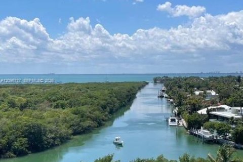 Condo in Key Biscayne, Florida, 2 bedrooms  № 2392578