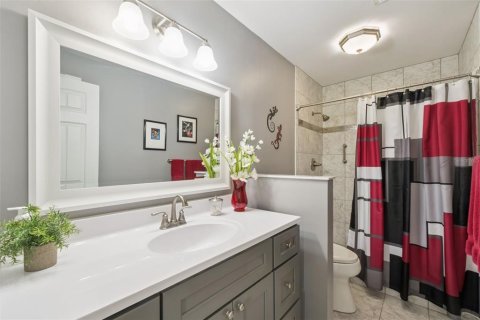 Condominio en venta en Apopka, Florida, 2 dormitorios, 91.04 m2 № 2215422 - foto 16