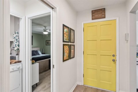 Condominio en venta en Apopka, Florida, 2 dormitorios, 91.04 m2 № 2215422 - foto 5