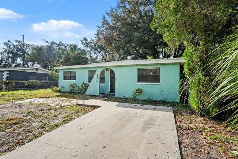 Villa ou maison à Tampa, Floride 3 chambres, 91.79 m2 № 2416315