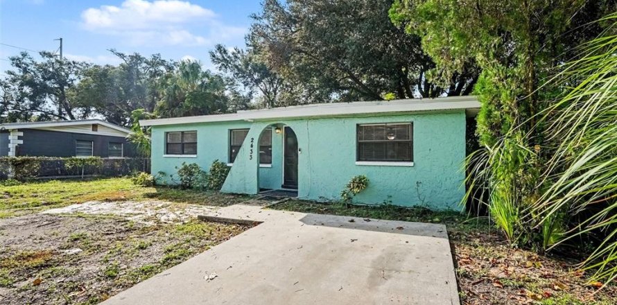 Villa ou maison à Tampa, Floride 3 chambres, 91.79 m2 № 2416315