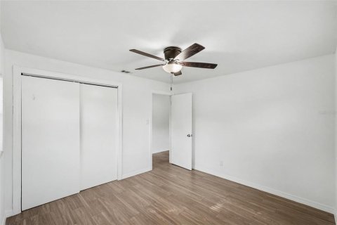 Villa ou maison à louer à Tampa, Floride: 3 chambres, 91.79 m2 № 2416315 - photo 10