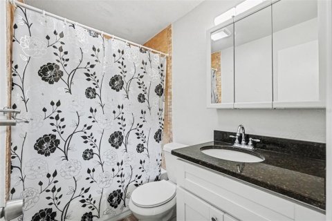 Villa ou maison à louer à Tampa, Floride: 3 chambres, 91.79 m2 № 2416315 - photo 7