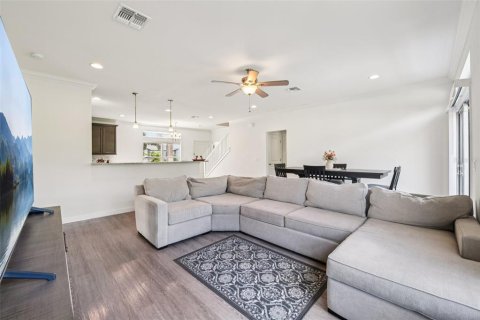 House in Kissimmee, Florida 4 bedrooms, 228.91 sq.m. № 1911875 - photo 9
