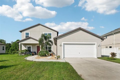 House in Kissimmee, Florida 4 bedrooms, 228.91 sq.m. № 1911875 - photo 1