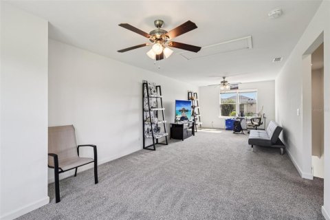 House in Kissimmee, Florida 4 bedrooms, 228.91 sq.m. № 1911875 - photo 27
