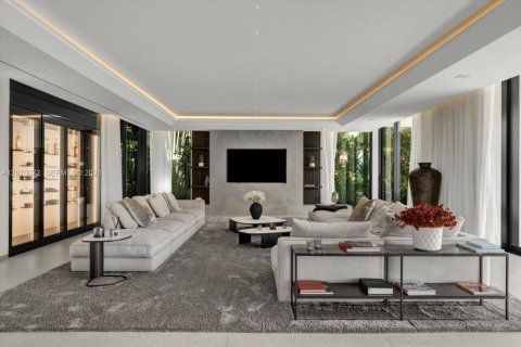Villa ou maison à vendre à Miami Beach, Floride: 6 chambres, 731.05 m2 № 2340512 - photo 4