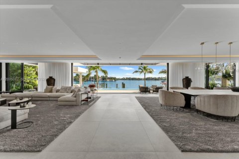 Villa ou maison à vendre à Miami Beach, Floride: 6 chambres, 731.05 m2 № 2340512 - photo 6
