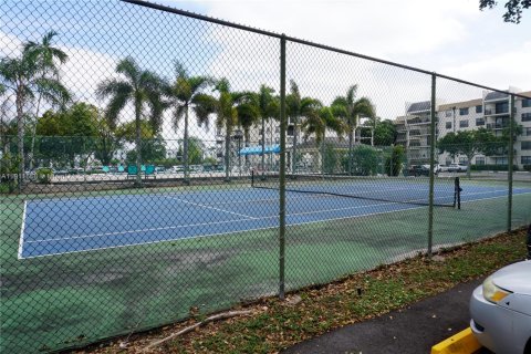 Condo in Tamarac, Florida, 1 bedroom  № 1971483 - photo 17
