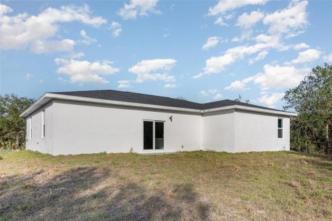 House in Port Charlotte, Florida 4 bedrooms, 151.43 sq.m. № 2217993 - photo 24