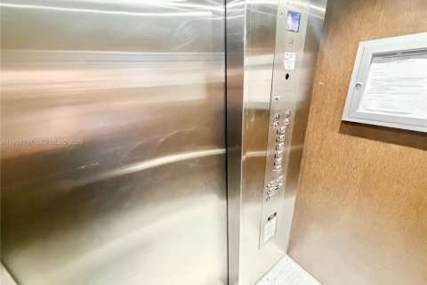 Copropriété à vendre à North Miami, Floride: 1 chambre, 71.16 m2 № 2031637 - photo 10