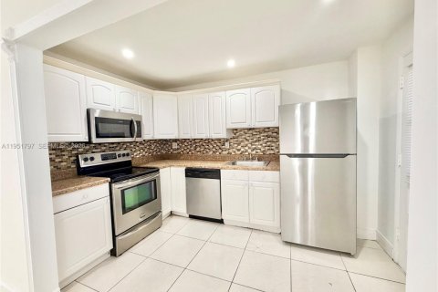 Copropriété à vendre à North Miami, Floride: 1 chambre, 71.16 m2 № 2031637 - photo 18