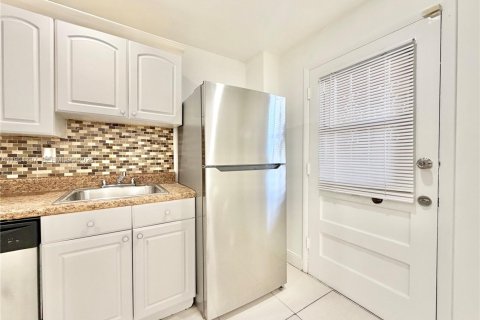 Copropriété à vendre à North Miami, Floride: 1 chambre, 71.16 m2 № 2031637 - photo 21