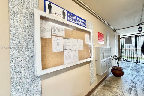 Copropriété à vendre à North Miami, Floride: 1 chambre, 71.16 m2 № 2031637 - photo 5