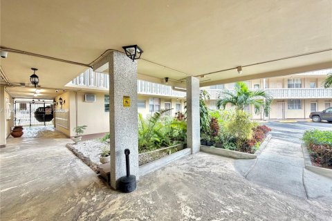 Copropriété à vendre à North Miami, Floride: 1 chambre, 71.16 m2 № 2031637 - photo 8