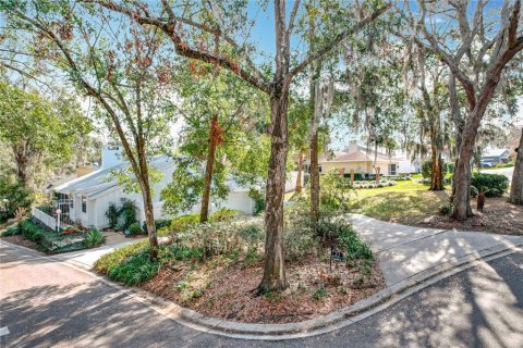 House in Eustis, Florida 3 bedrooms, 198.81 sq.m. № 1557112 - photo 9