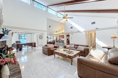 House in Eustis, Florida 3 bedrooms, 198.81 sq.m. № 1557112 - photo 30