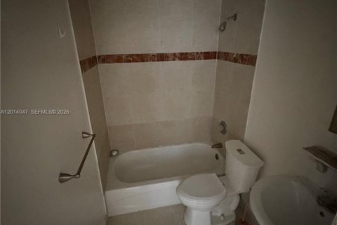 Appartement à louer à Miami Beach, Floride: 2 chambres, 57.6 m2 № 2076061 - photo 6