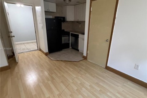 Appartement à louer à Miami Beach, Floride: 2 chambres, 57.6 m2 № 2076061 - photo 2