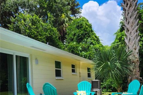 House in Crystal River, Florida 3 bedrooms, 111.85 sq.m. № 1442977 - photo 5
