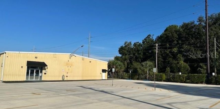Immobilier commercial à Casselberry, Floride 929.02 m2 № 1437259