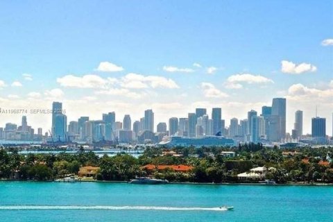 Condominio en venta en Miami Beach, Florida, 2 dormitorios, 101.08 m2 № 2029971 - foto 8