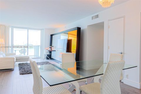 Condominio en venta en Miami Beach, Florida, 2 dormitorios, 101.08 m2 № 2029971 - foto 18