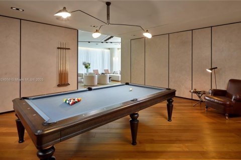 Copropriété à vendre à Bal Harbour, Floride: 2 chambres, 199.55 m2 № 1937958 - photo 27