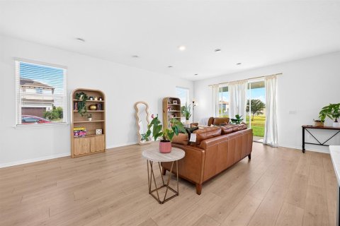 Villa ou maison à vendre à Kissimmee, Floride: 4 chambres, 221.48 m2 № 2425341 - photo 7