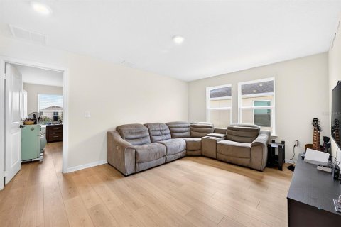 Villa ou maison à vendre à Kissimmee, Floride: 4 chambres, 221.48 m2 № 2425341 - photo 18